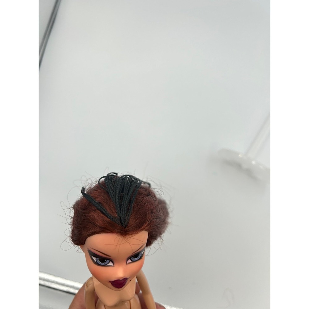 Bratz Treasures Collection Roxxi - Picture 8 of 11